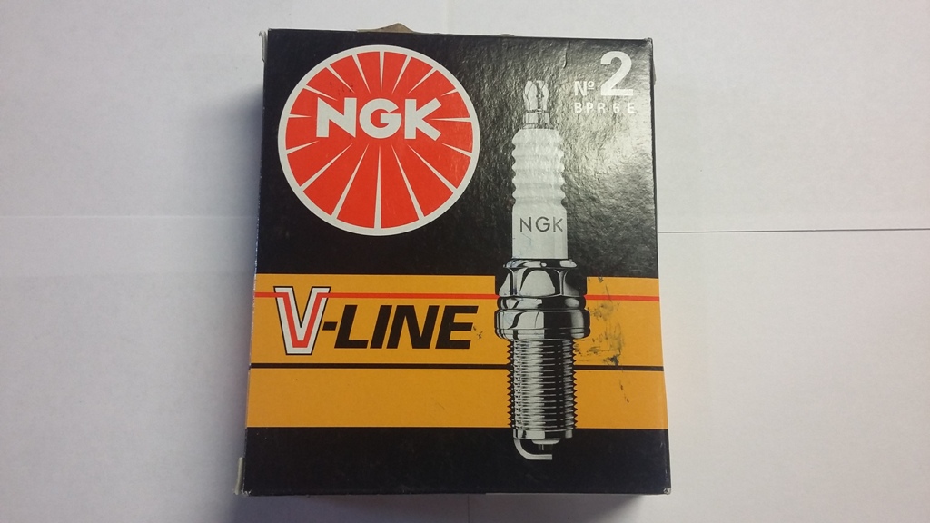 Свечи зажигания NGK 2