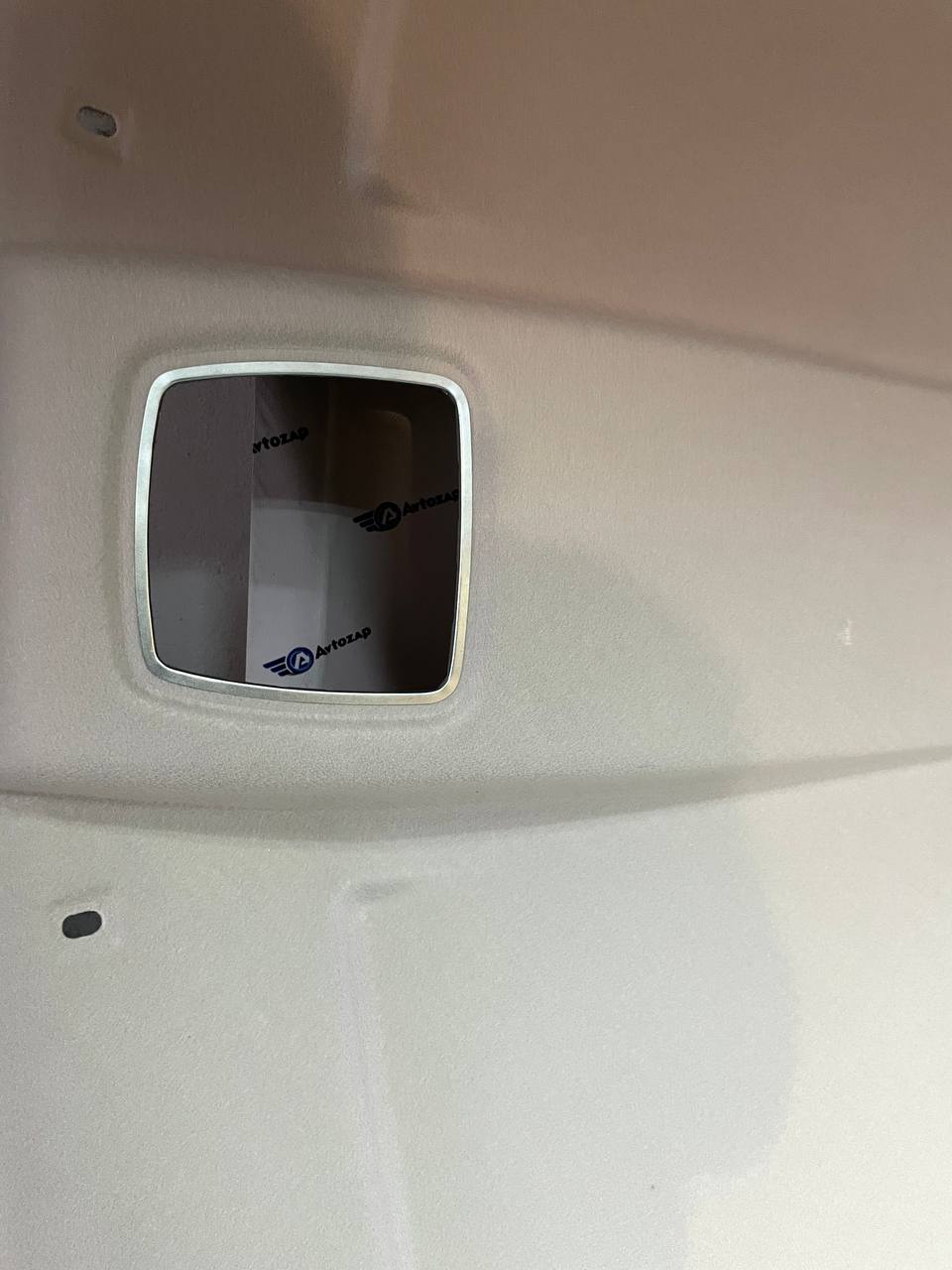 Обивка потолка на  Travel