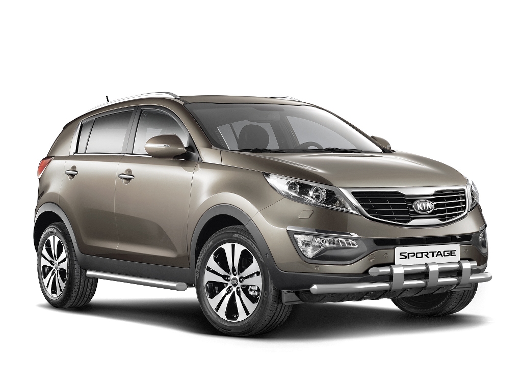 Защита переднего бампера двойная с пластинами d63 на KIA Sportage