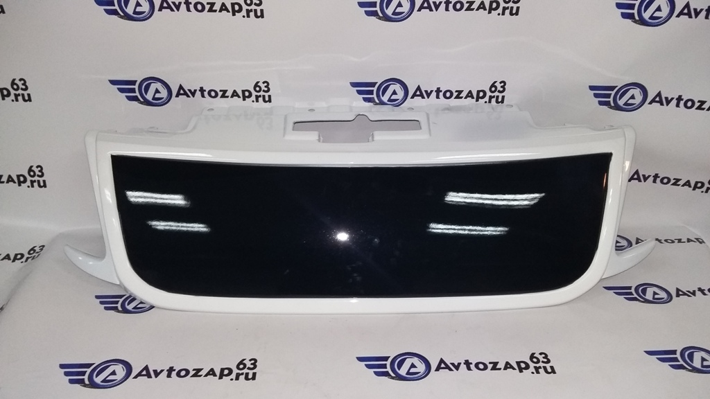 Решетка радиатора на  2190  Гранта Глухая