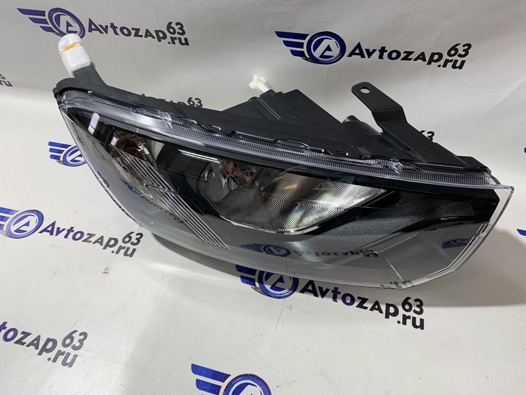 Блок-фара оригинальная  для 2190 FL правая