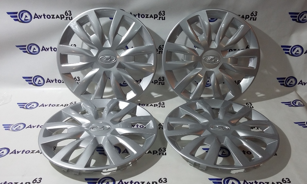 Колпаки на колеса R15  LA VST