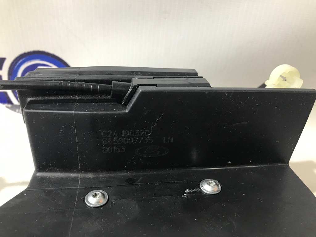 Замок передний левый на  Веста