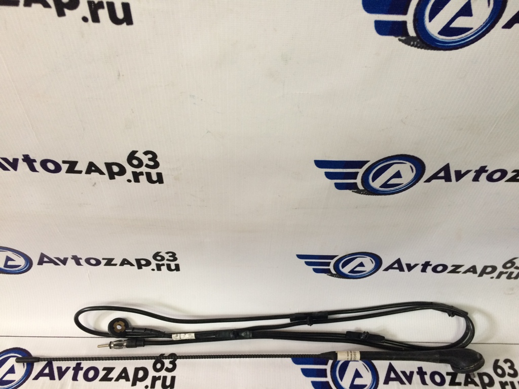 Штатная антенна на  Приора