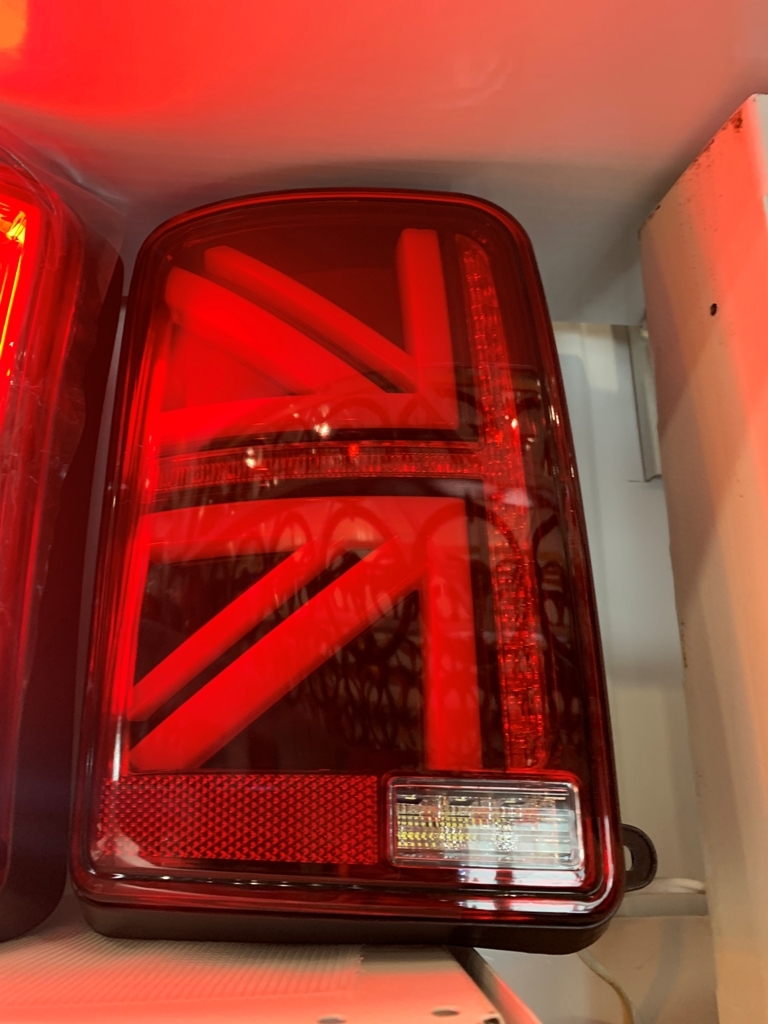 Фонари LED Британия DLAA на   4х4 красные