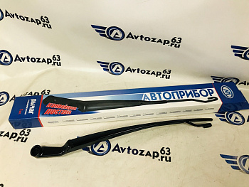 Рычаг стеклоочистителя со спойлером правый на  Приора