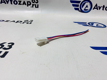 Разъём USB задних пассажиров на  Веста