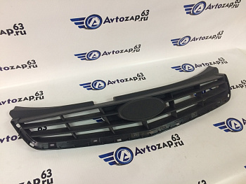 Заводская решетка радиатора  2170 SE
